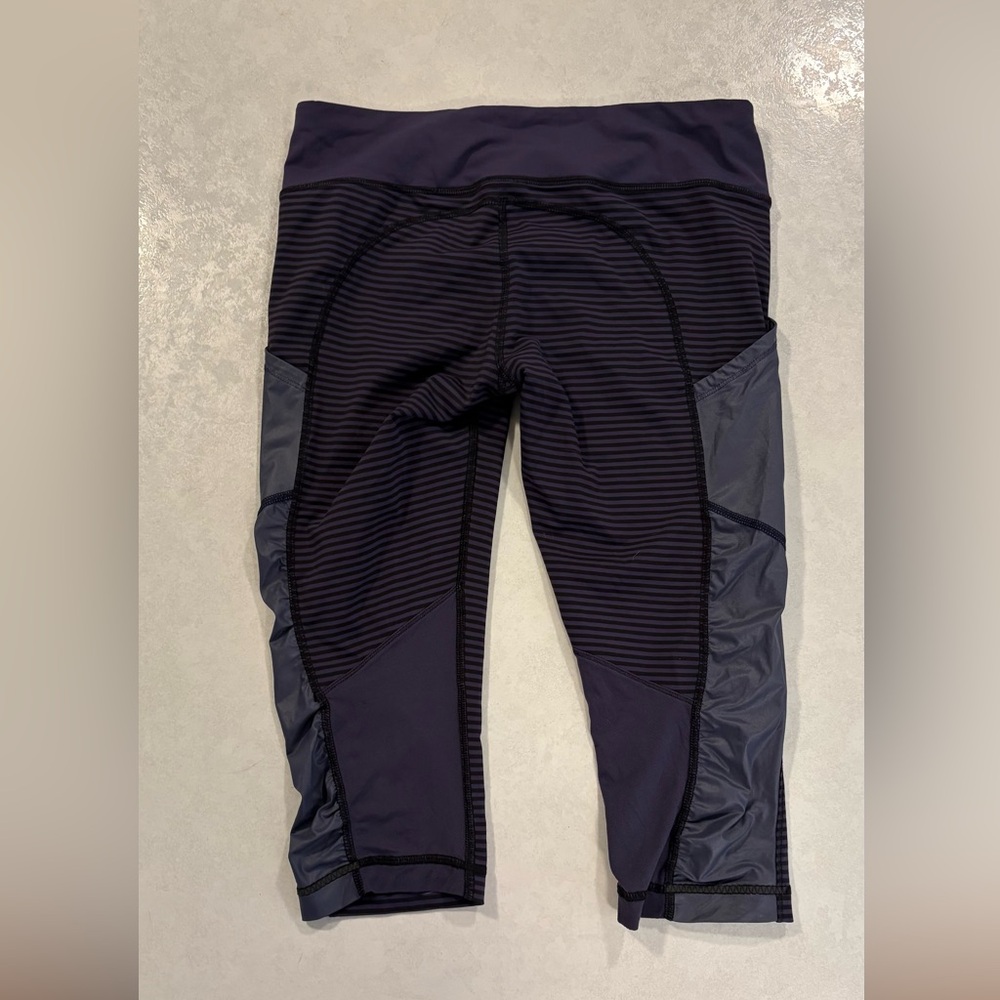 lululemon athletica Striped Gray Leggings - Picture 7 of 8